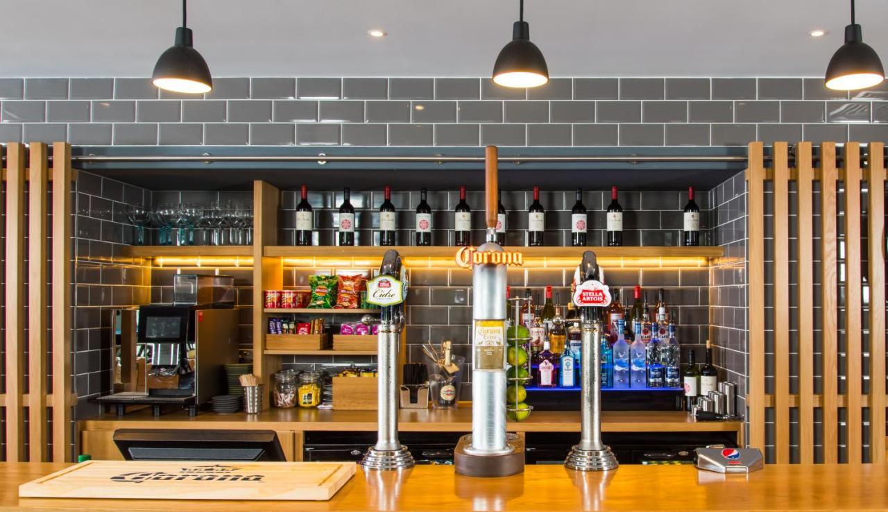 Express London-hammersmith By Ihg Отель Лондон