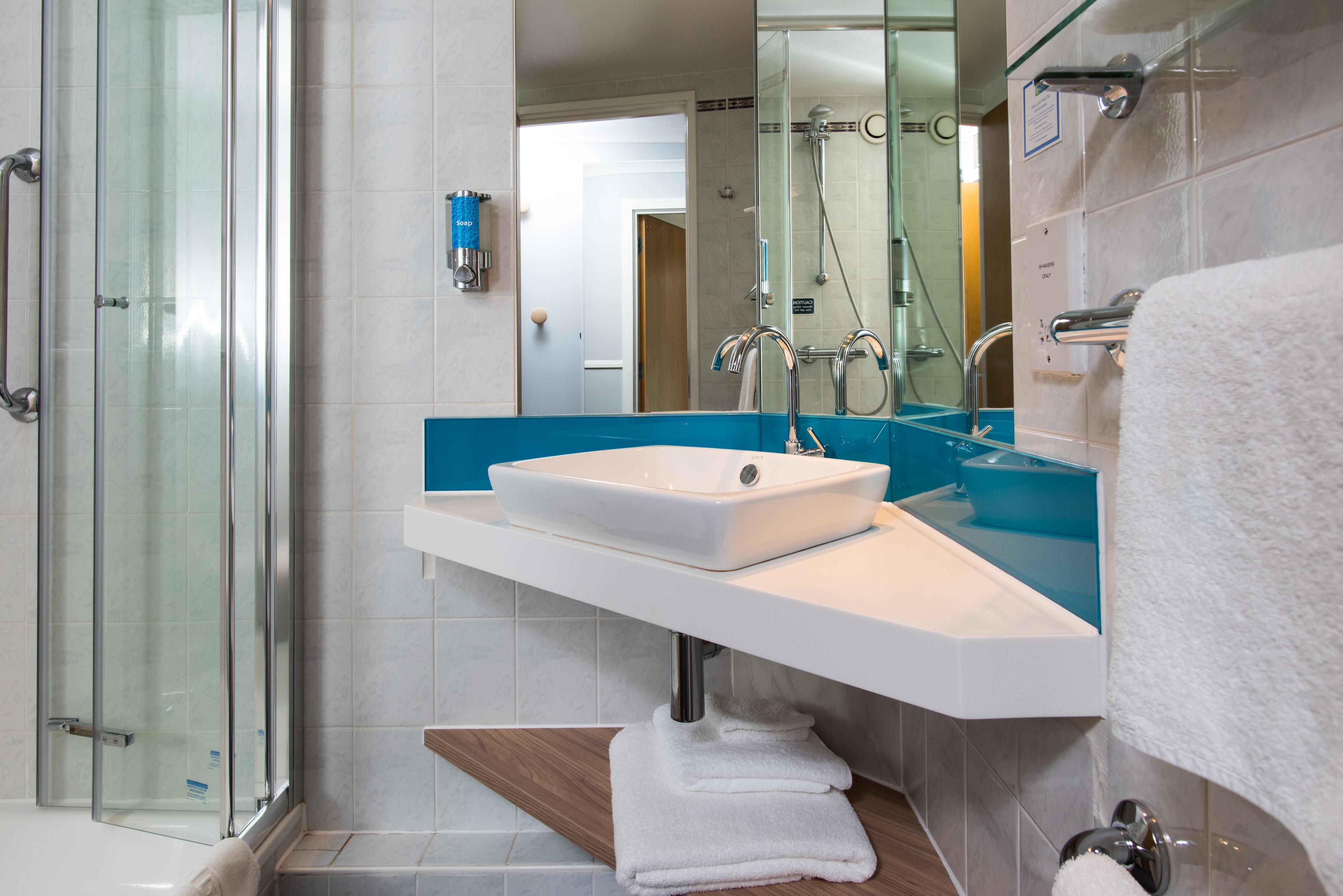 Отель Express London-hammersmith By Ihg 3*
