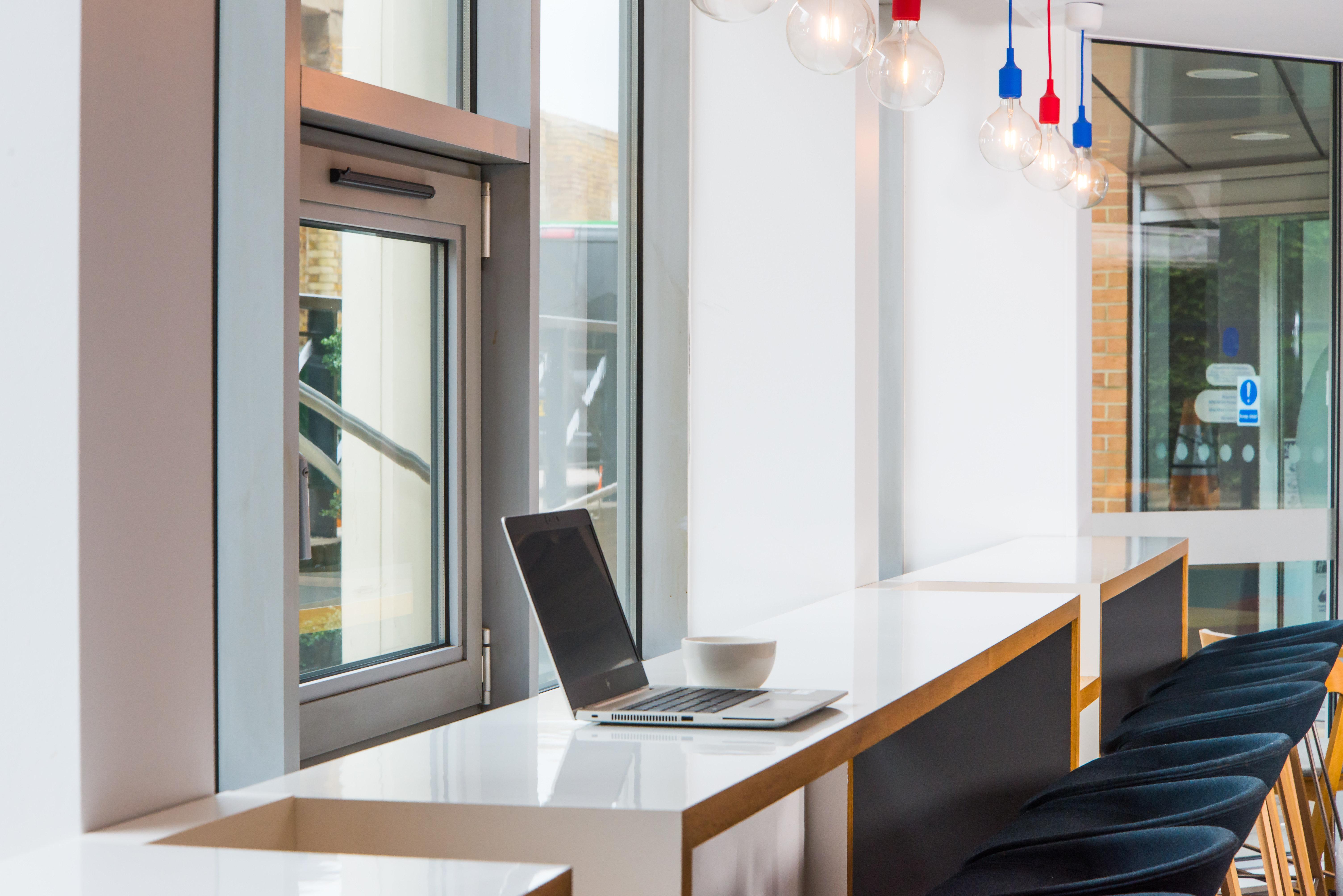 Express London-hammersmith By Ihg 3* Лондон