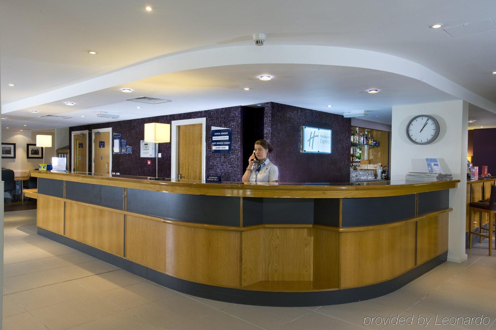 Express London-hammersmith By Ihg Отель 3*
