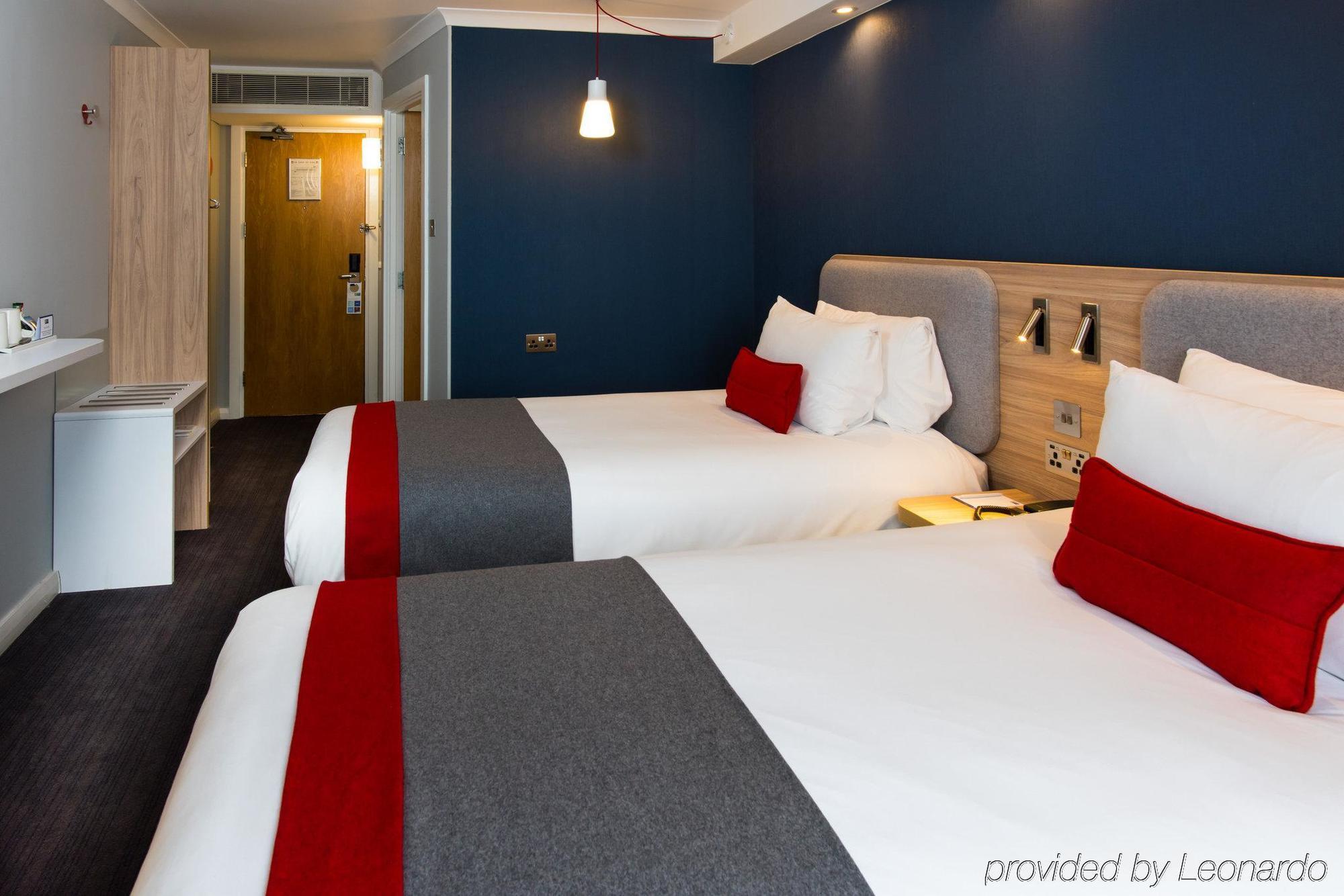 Express London-hammersmith By Ihg Отель Лондон