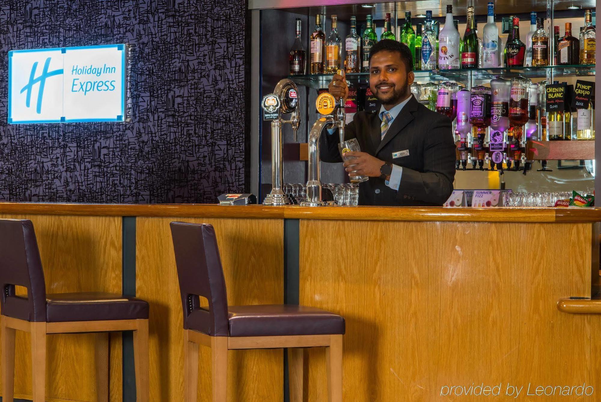 Express London-hammersmith By Ihg 3* Лондон