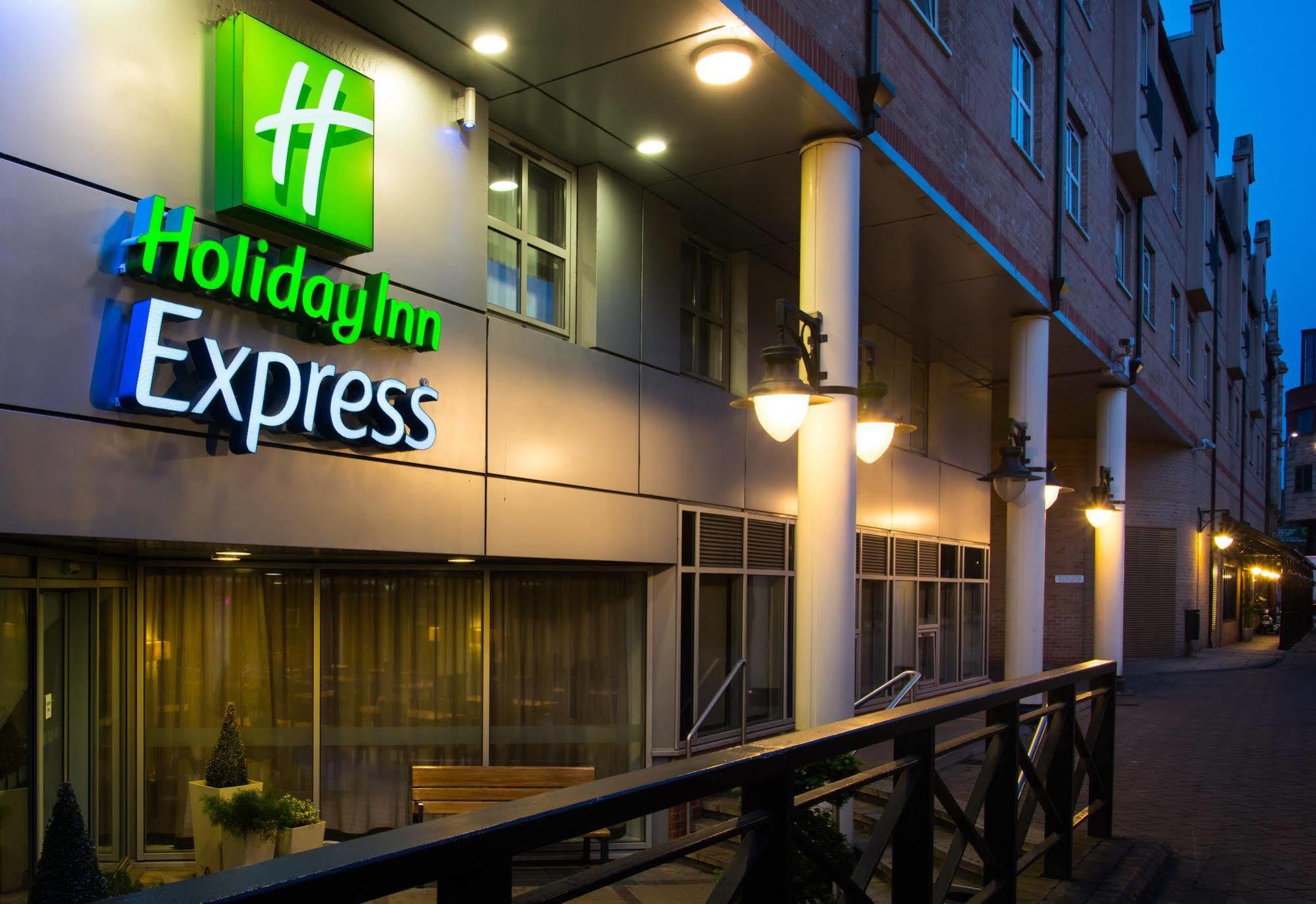 Отель Express London-hammersmith By Ihg 3*